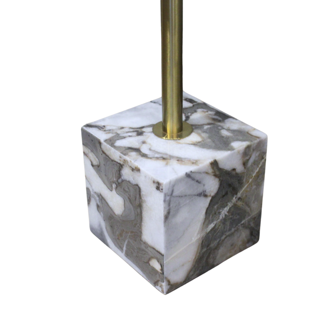 Mesa Roanne