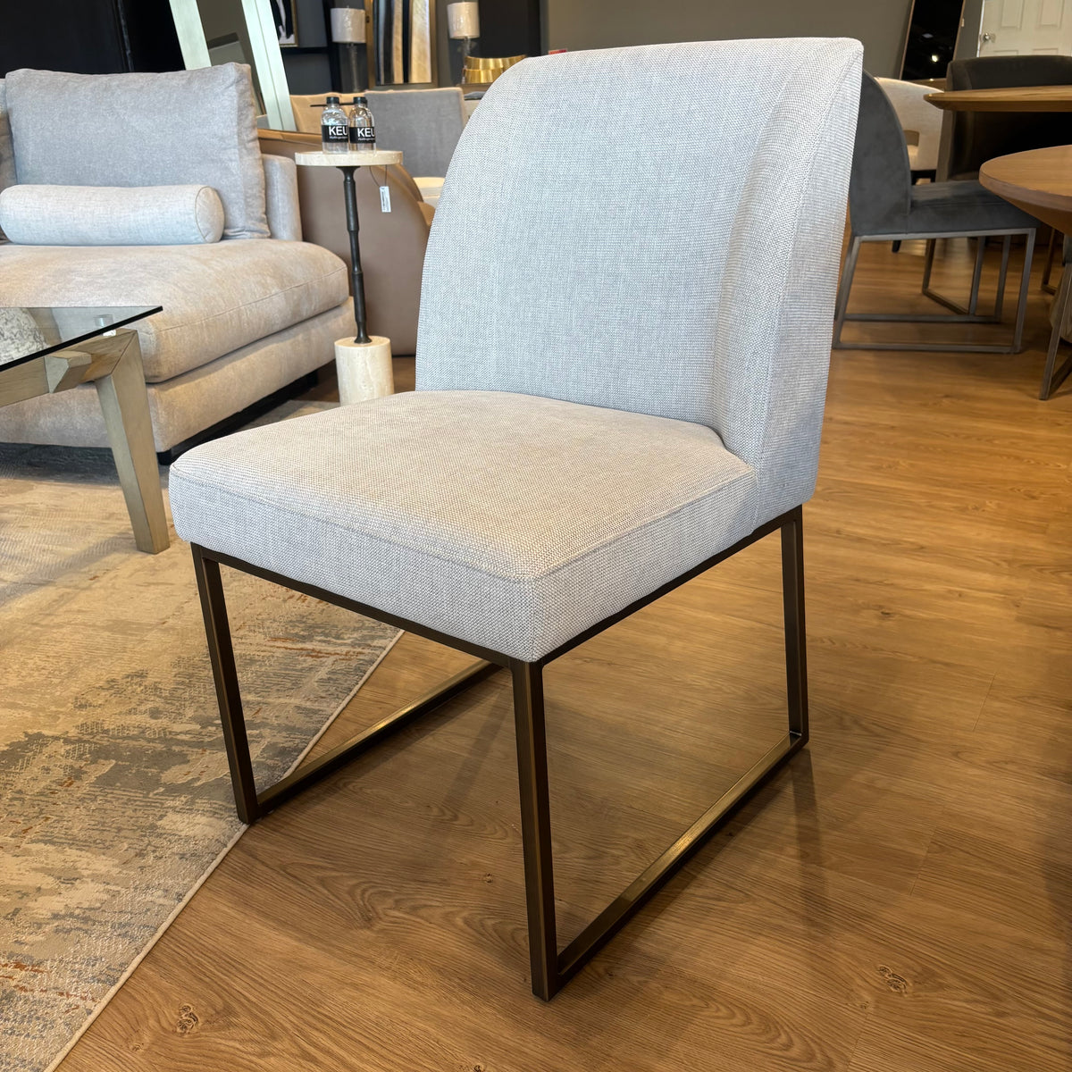 Silla Emma